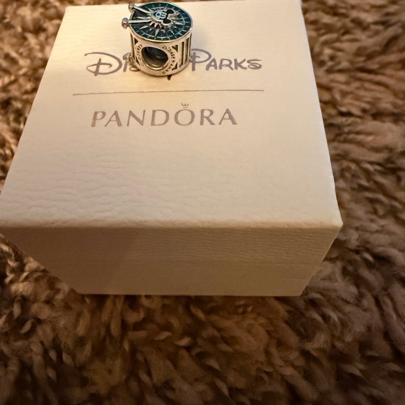Pandora Disney Parks Ca adventure ferris wheel charm - Picture 4 of 6